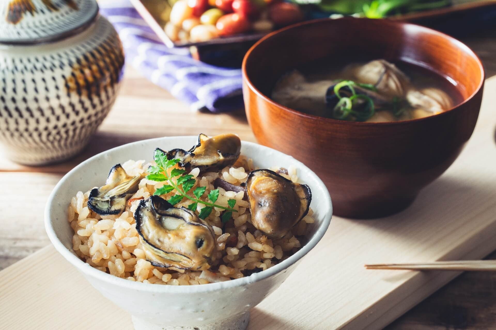 「中野水産」の冷凍の牡蠣はむき身やカンカン焼きなど、簡単に美味しく食べられるよう通販にてお届け